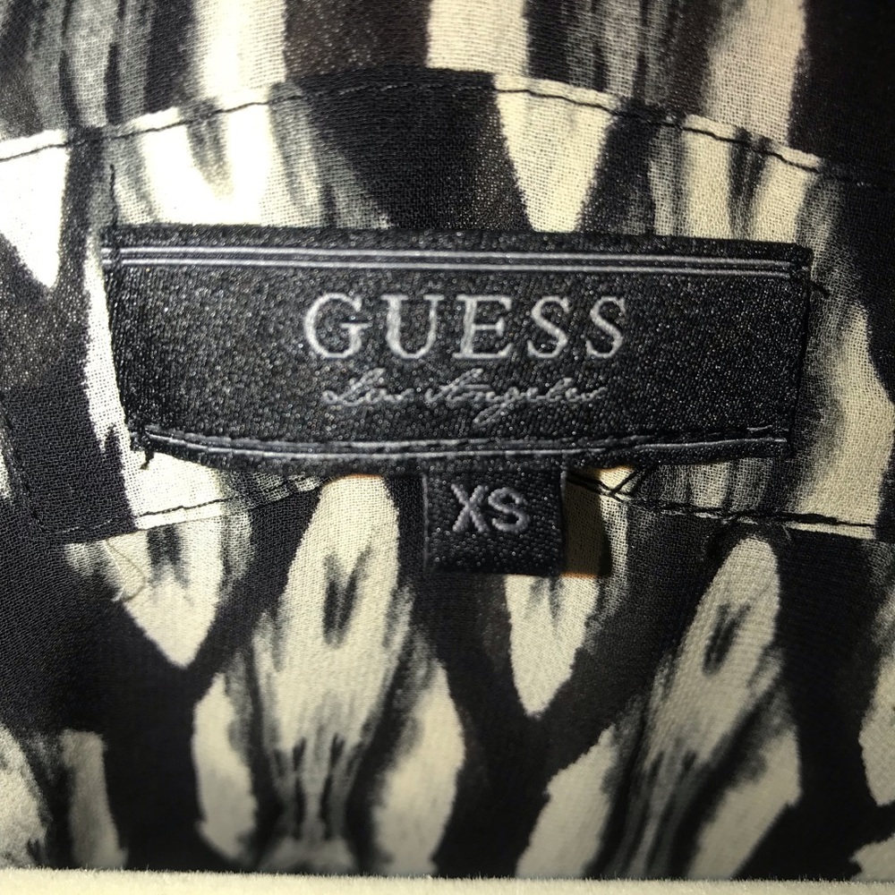 Guess Blouse - Picture 5 of 6